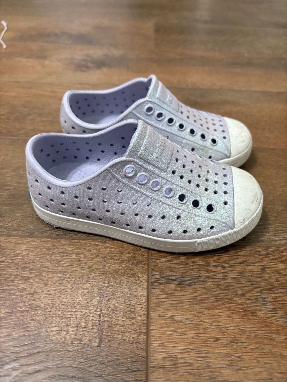 Native Jefferson Bling Glitter Slip-On Sneakers C8